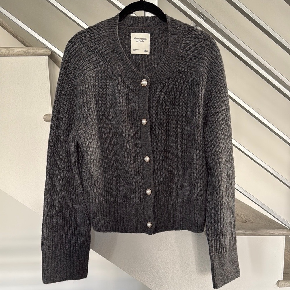 Abercrombie Charcoal Pearl Button Cardigan
